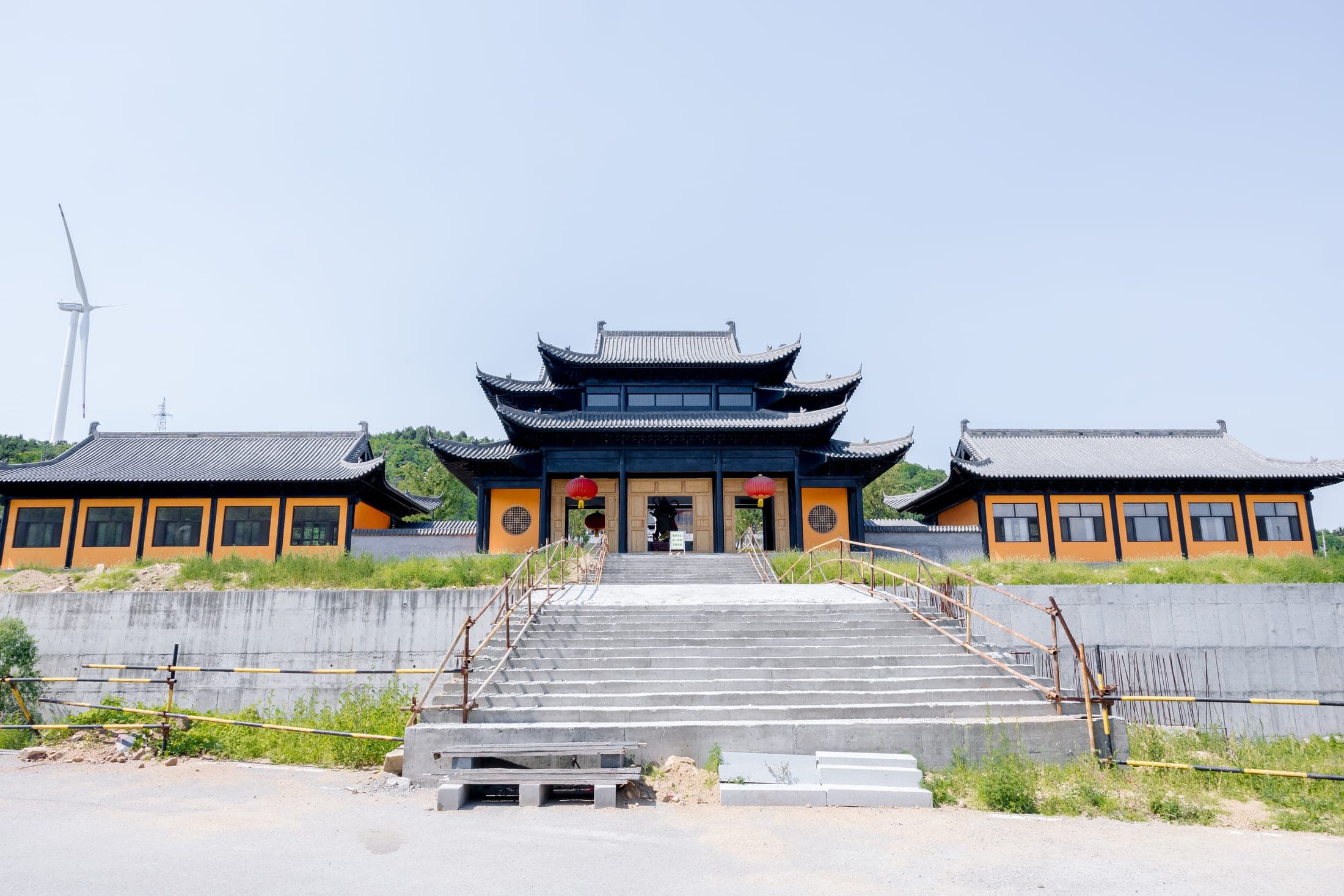 城前镇灵泉寺山门
