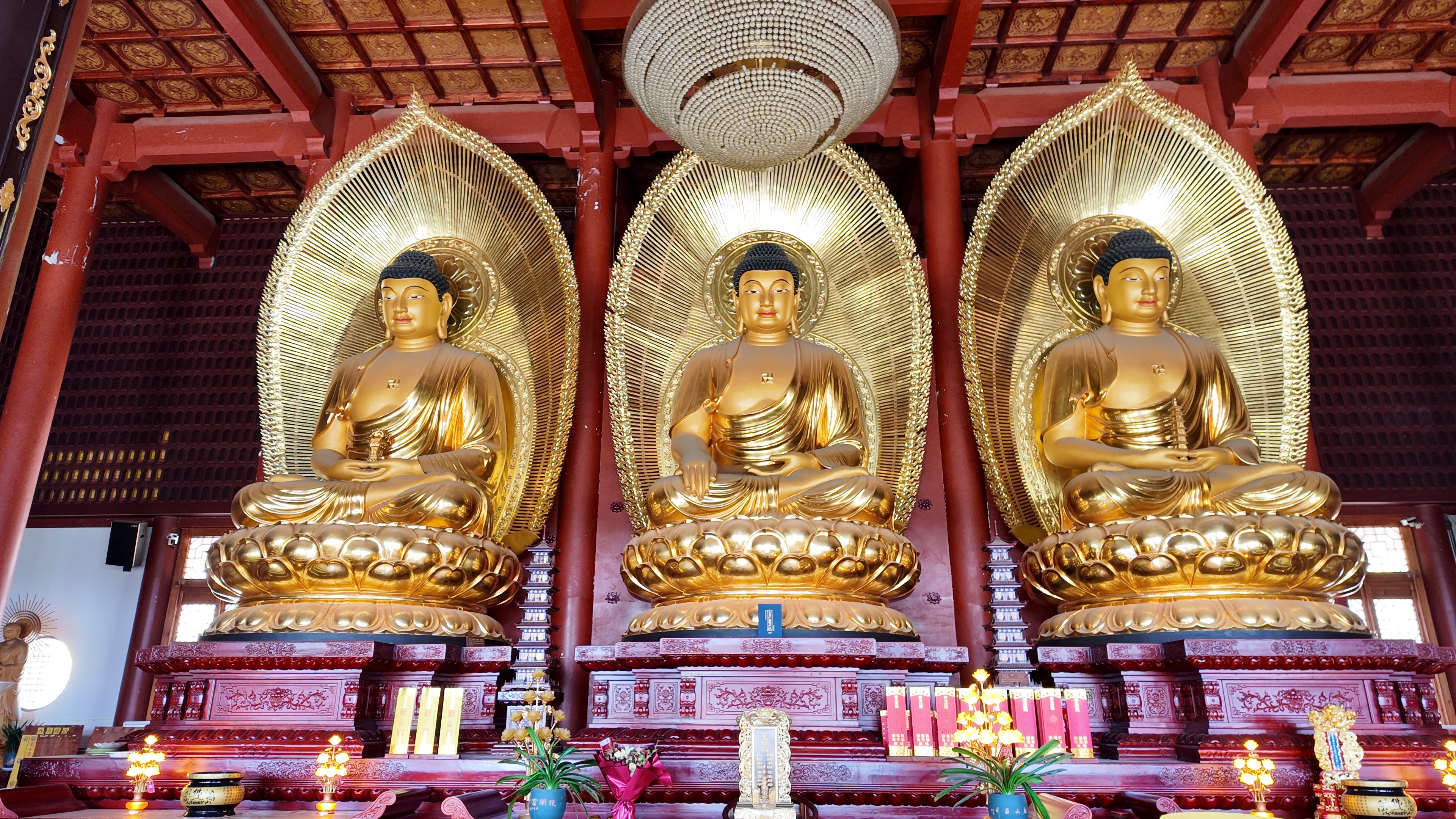 《 寺院·大雄宝殿 》更多图片 3