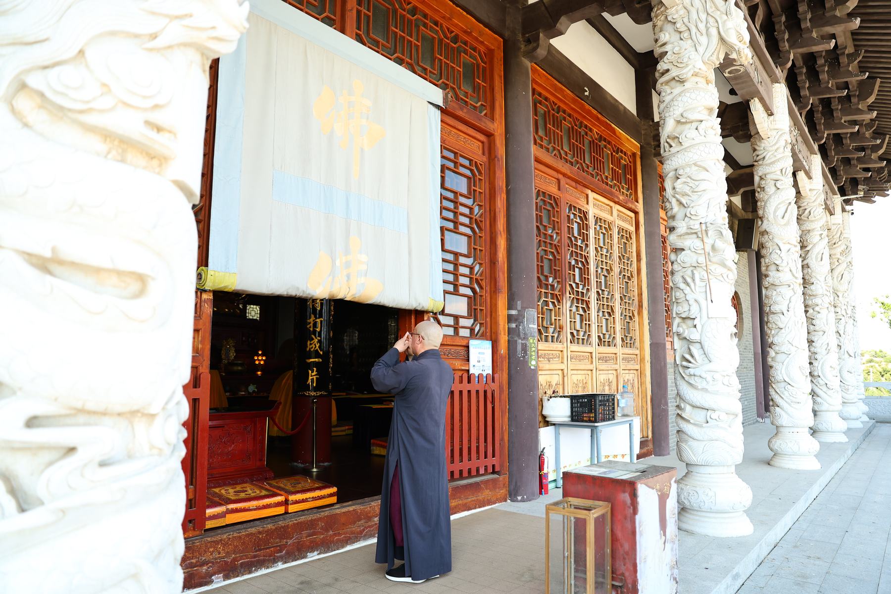 《 法师风采 》更多图片 5