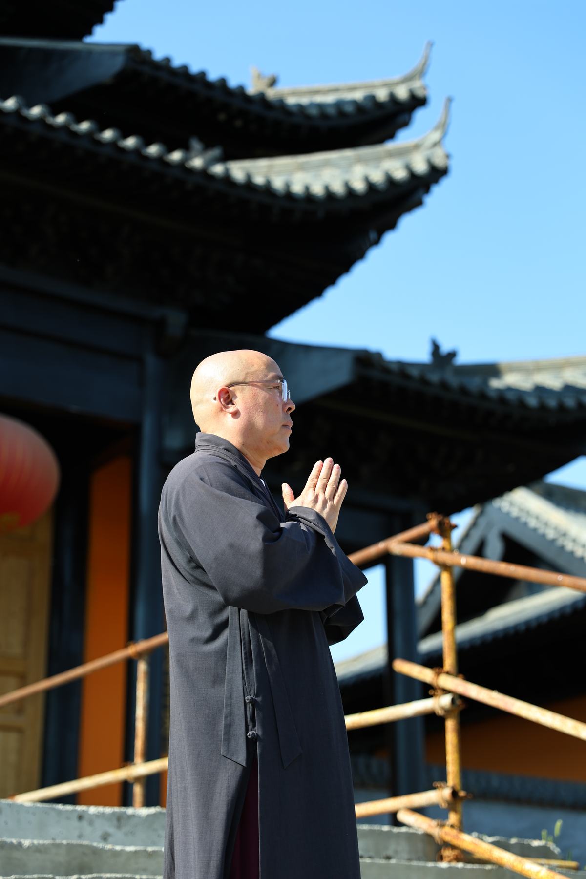 《 法师风采 》更多图片 13