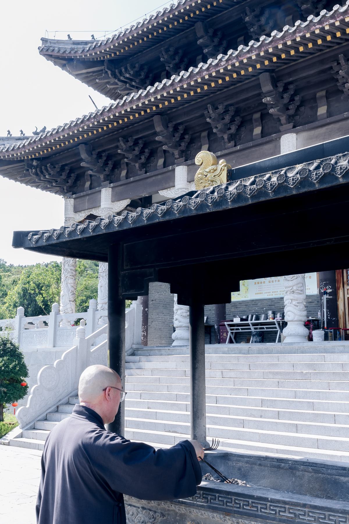 《 寺院人物 》更多图片 5