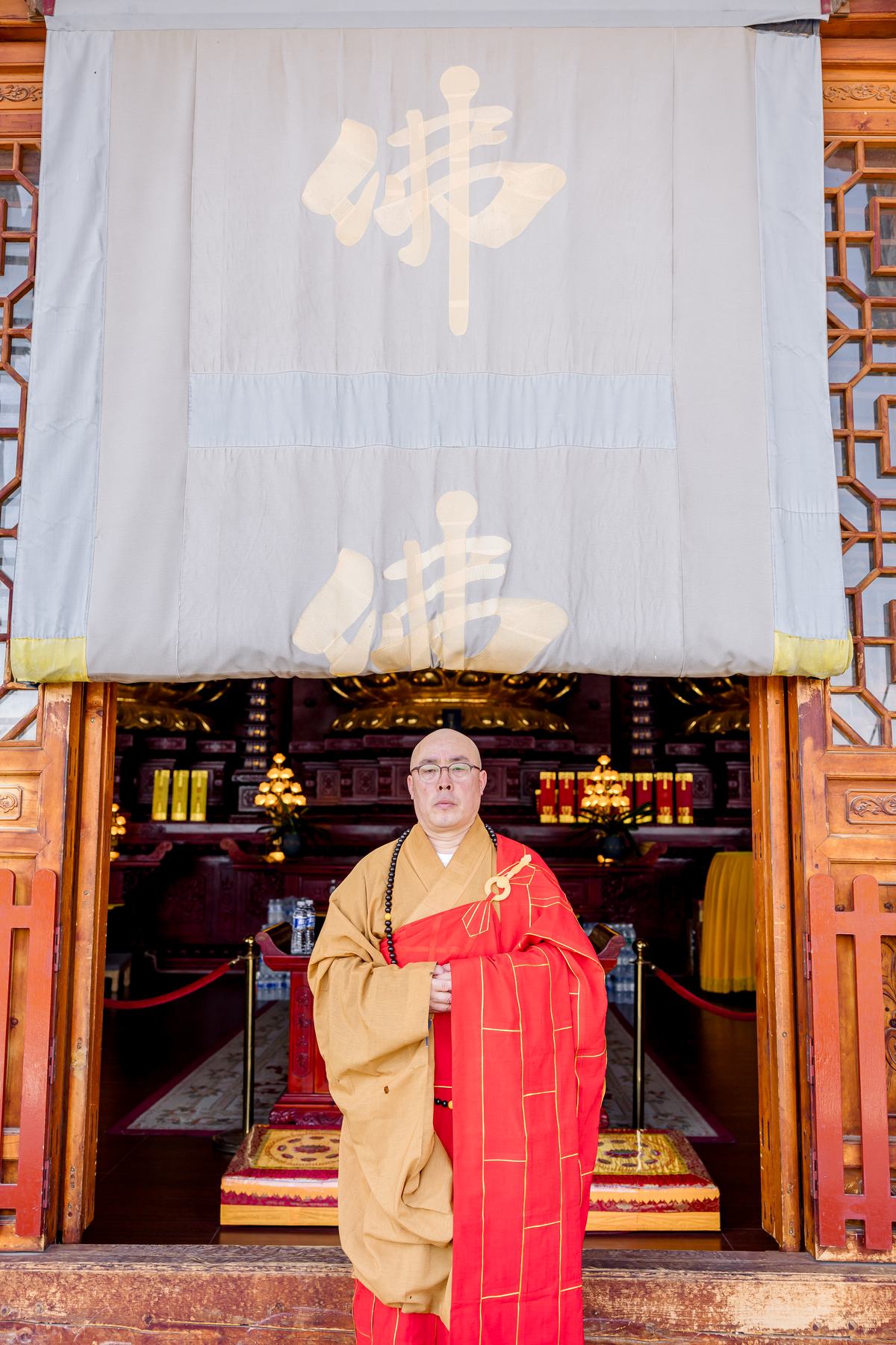 《 寺院人物 》更多图片 11