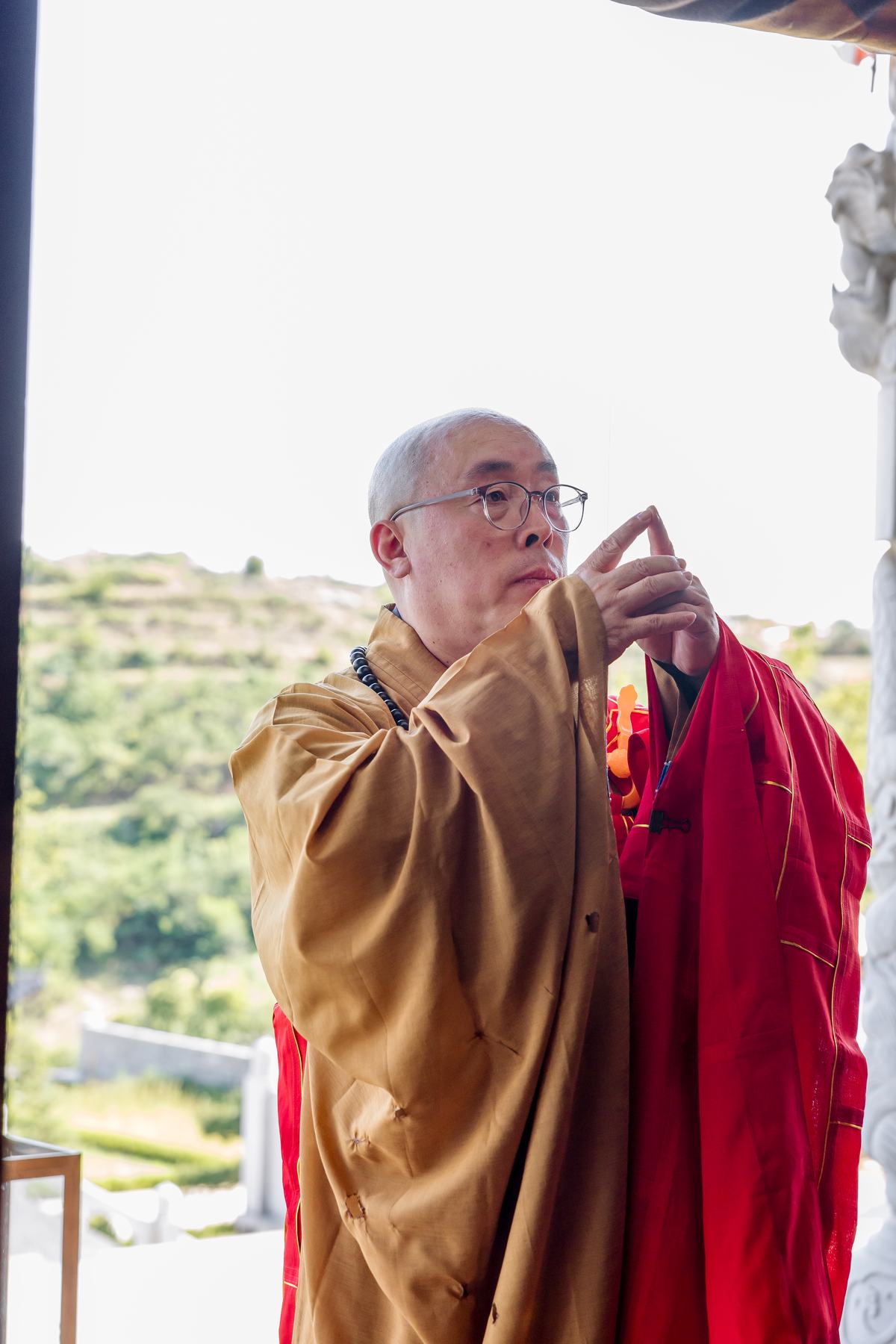 《 寺院人物 》更多图片 14